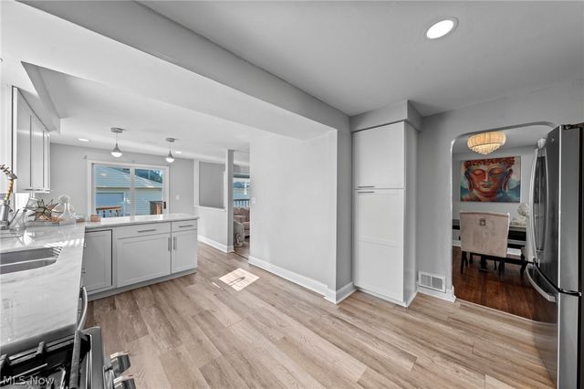 4527 Laurel Road, South Euclid, OH 44121
