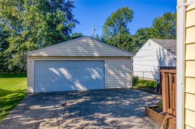 4527 Laurel Road, South Euclid, OH 44121