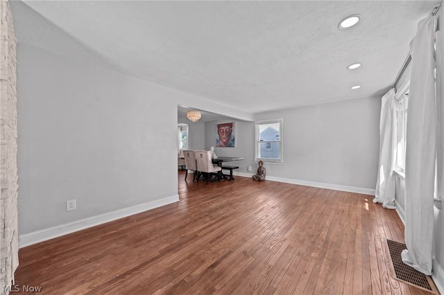 4527 Laurel Road, South Euclid, OH 44121
