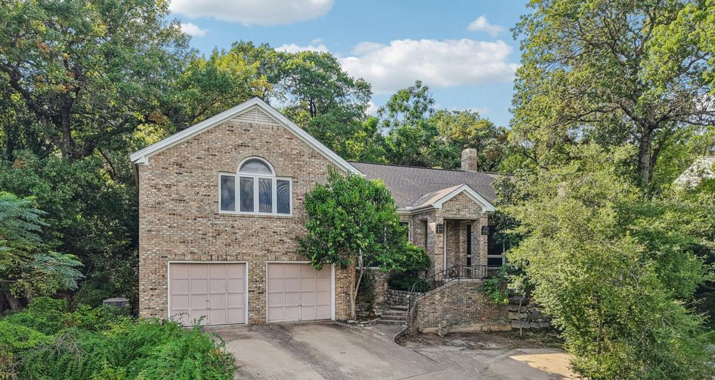 6008 Bon Terra DR, Austin, TX 78731