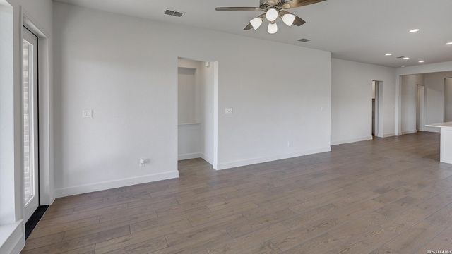12910 Gilmore Bend, San Antonio, TX 78245