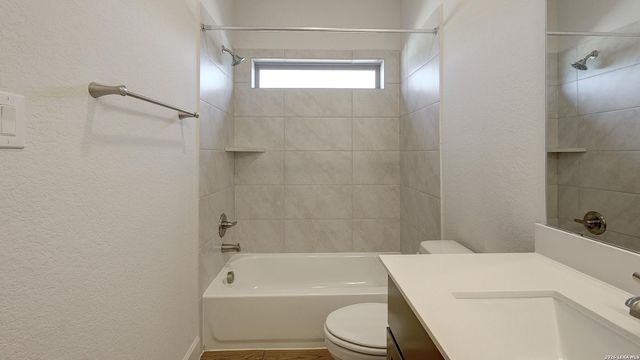 12910 Gilmore Bend, San Antonio, TX 78245