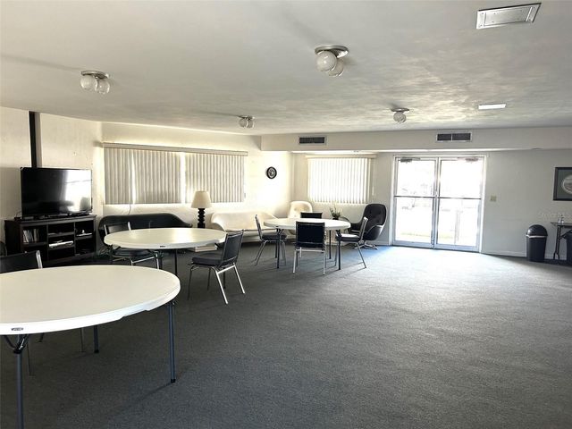 1601 N 43RD ST N STREET N 112, St Petersburg, FL 33713