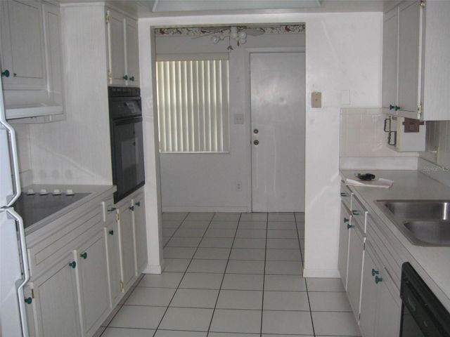 1601 N 43RD ST N STREET N 112, St Petersburg, FL 33713