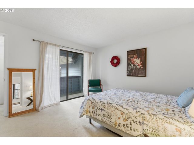 19727 Nw QUAIL HOLLOW Dr, Portland, OR 97229