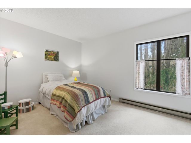 19727 Nw QUAIL HOLLOW Dr, Portland, OR 97229