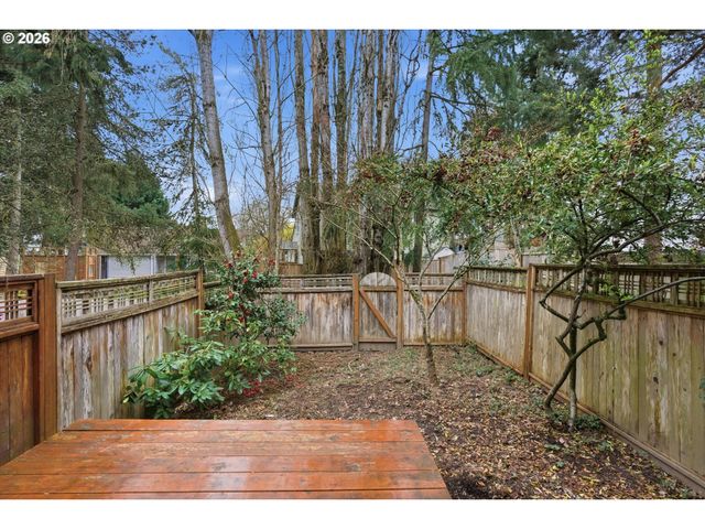 19727 Nw QUAIL HOLLOW Dr, Portland, OR 97229