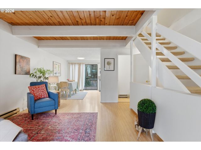 19727 Nw QUAIL HOLLOW Dr, Portland, OR 97229