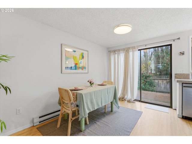 19727 Nw QUAIL HOLLOW Dr, Portland, OR 97229