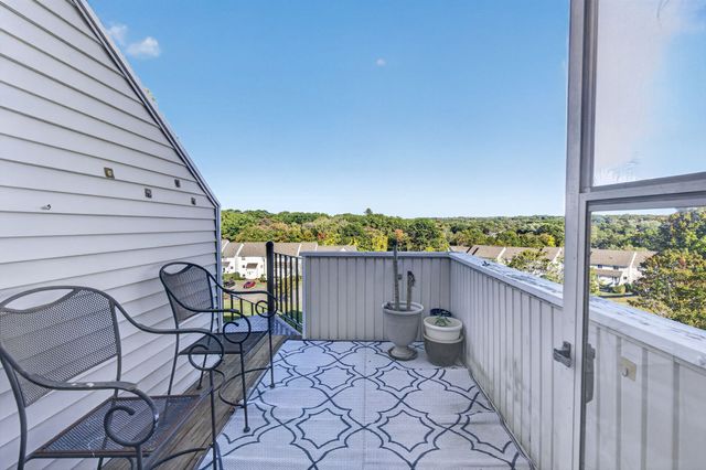 100 Merrimack Ave 71, Dracut, MA 01826