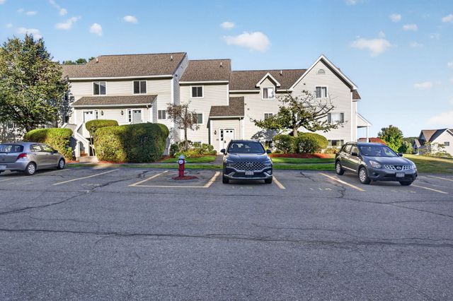 100 Merrimack Ave 71, Dracut, MA 01826