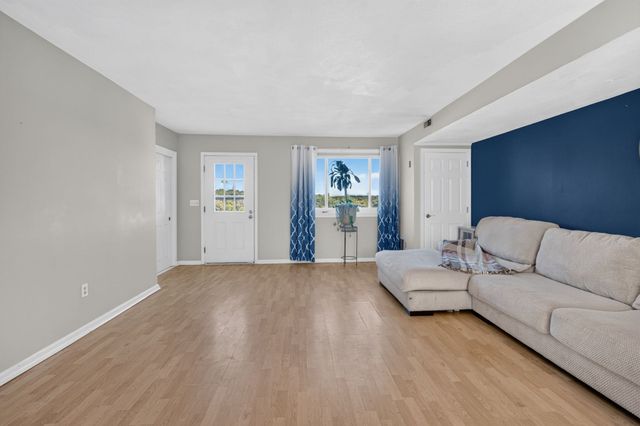 100 Merrimack Ave 71, Dracut, MA 01826
