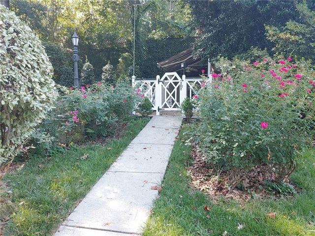 76 Laurel Forest Circle NE, Atlanta, GA 30342