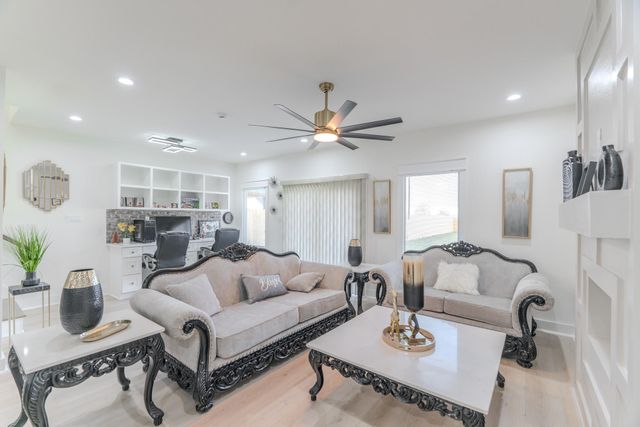 19539 Dunbar Avenue, Houston, TX 77338