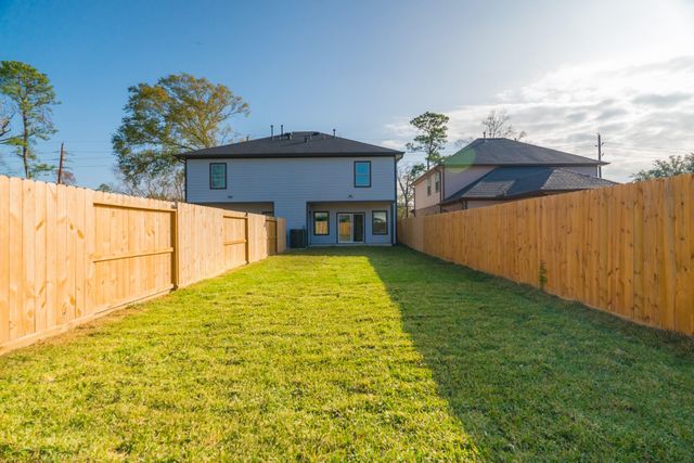 19539 Dunbar Avenue, Houston, TX 77338