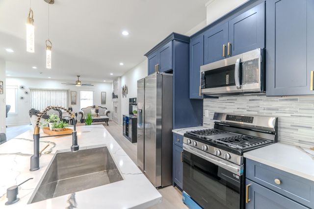 19539 Dunbar Avenue, Houston, TX 77338