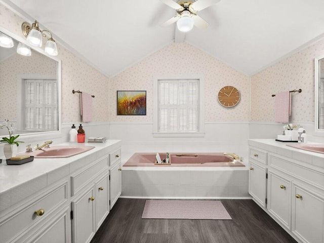 203 COUNTRY CLUB Lane, Leesville, LA 71446