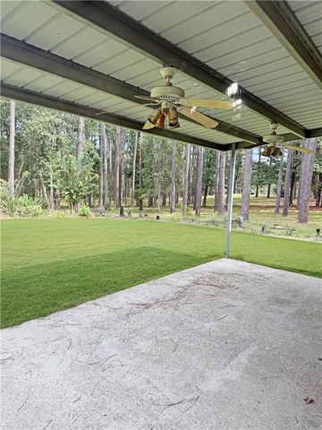 203 COUNTRY CLUB Lane, Leesville, LA 71446