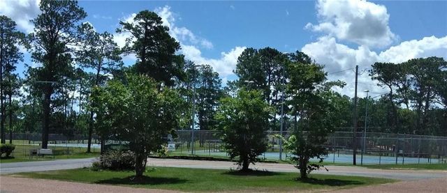 203 COUNTRY CLUB Lane, Leesville, LA 71446