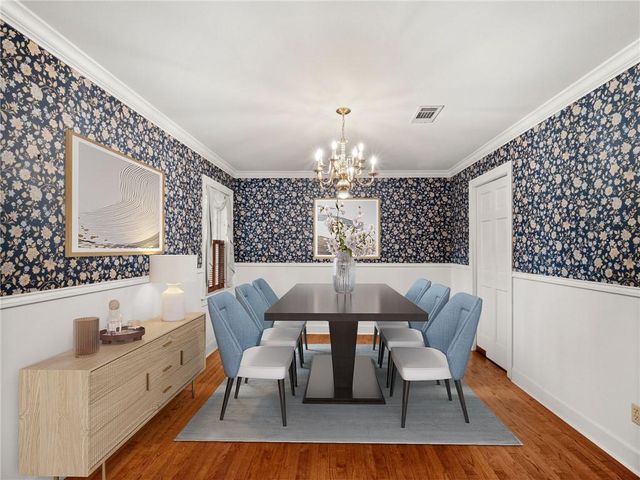 203 COUNTRY CLUB Lane, Leesville, LA 71446