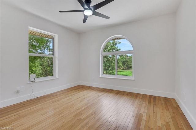 880 18th ST NE, Naples, FL 34120