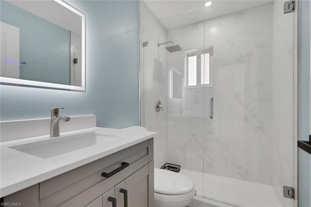 880 18th ST NE, Naples, FL 34120