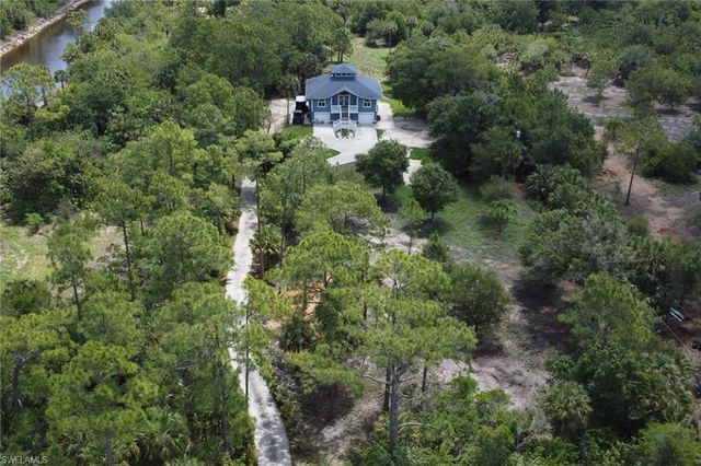880 18th ST NE, Naples, FL 34120