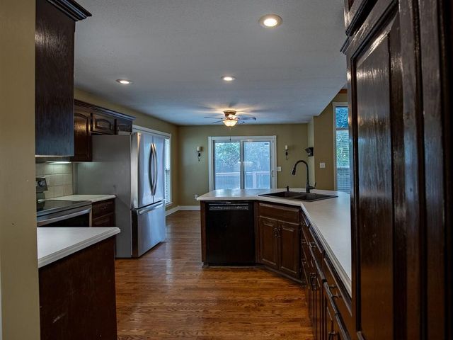 19507 E Woodsbury Road, Independence, MO 64058