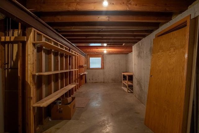 19507 E Woodsbury Road, Independence, MO 64058