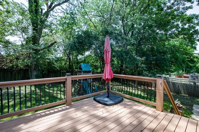 19507 E Woodsbury Road, Independence, MO 64058
