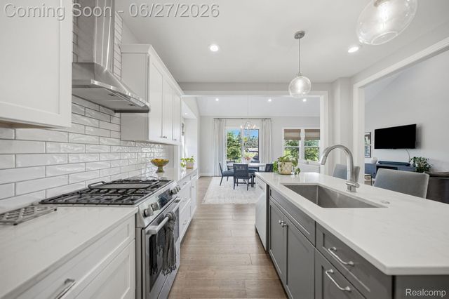 3898 Albatross Court, Rochester Hills, MI 48309