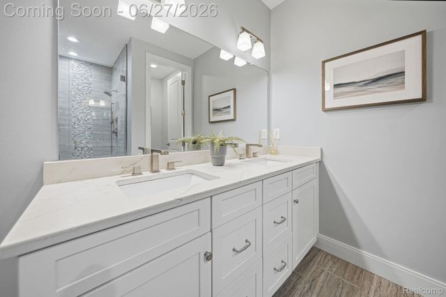 3898 Albatross Court, Rochester Hills, MI 48309