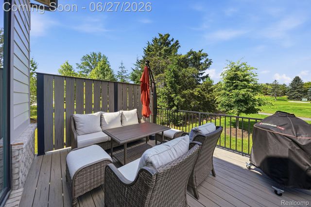 3898 Albatross Court, Rochester Hills, MI 48309