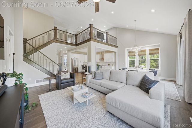 3898 Albatross Court, Rochester Hills, MI 48309