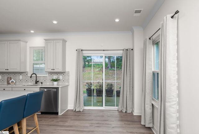 4 Connaught Court, Mauldin, SC 29662