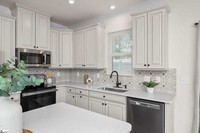 4 Connaught Court, Mauldin, SC 29662