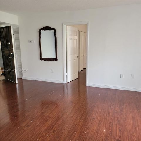 4841 NW 7th Street 2014, Miami, FL 33126