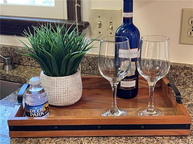 3152 Monet DR, Virginia Beach, VA 23453