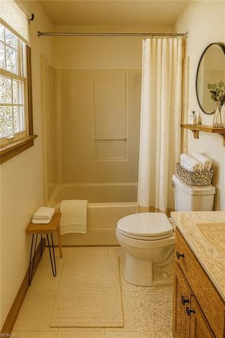 3152 Monet DR, Virginia Beach, VA 23453