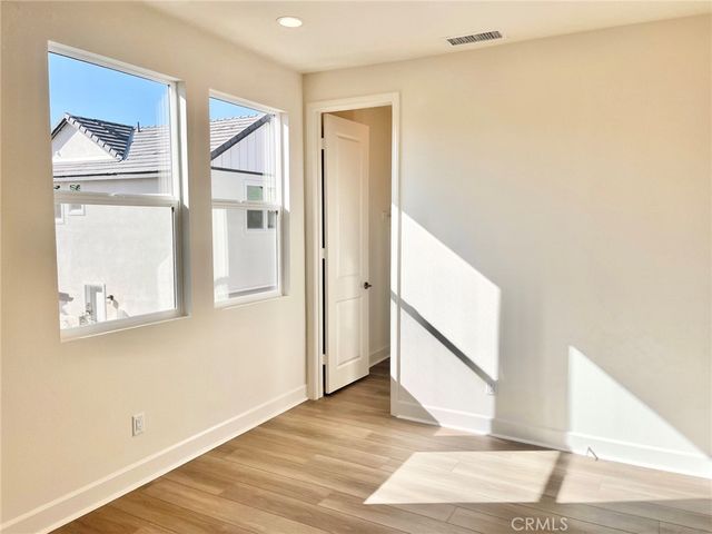 373 S Nevada Avenue, Ventura, CA 93004