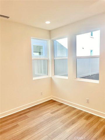 373 S Nevada Avenue, Ventura, CA 93004