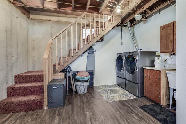 318 Gaarder ROAD E, Holmen, WI 54636