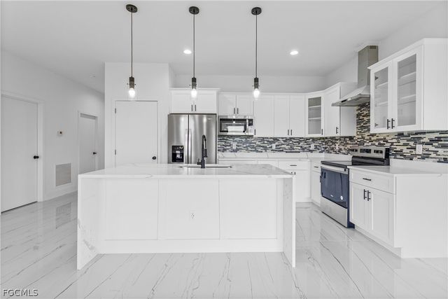 7071 Tide CIR, Labelle, FL 33935