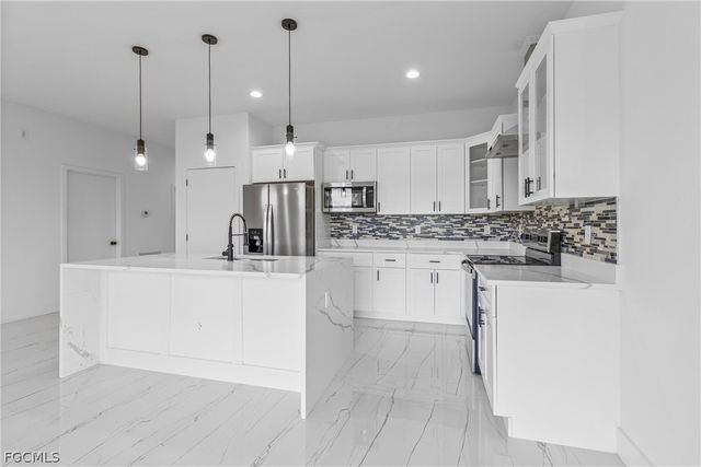 7071 Tide CIR, Labelle, FL 33935