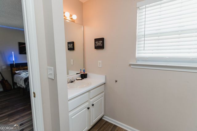 183 Venture Path, Hiram, GA 30141