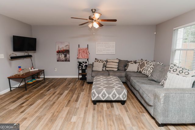 183 Venture Path, Hiram, GA 30141