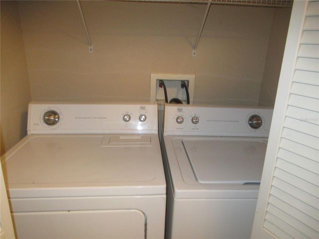 5601 ROSEHILL ROAD 203, Sarasota, FL 34233