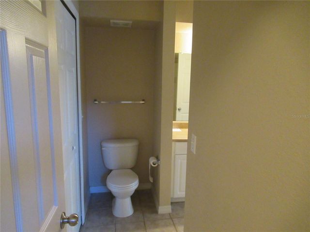 5601 ROSEHILL ROAD 203, Sarasota, FL 34233