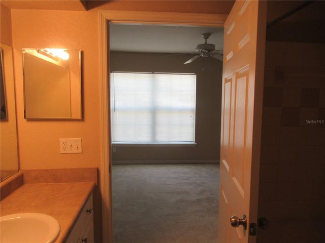 5601 ROSEHILL ROAD 203, Sarasota, FL 34233