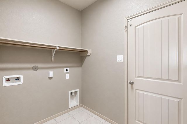 2207 Antler Trails Drive, Crosby, TX 77532